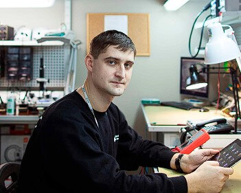 Мастер сервисного центра по ремонту техники Bushnell